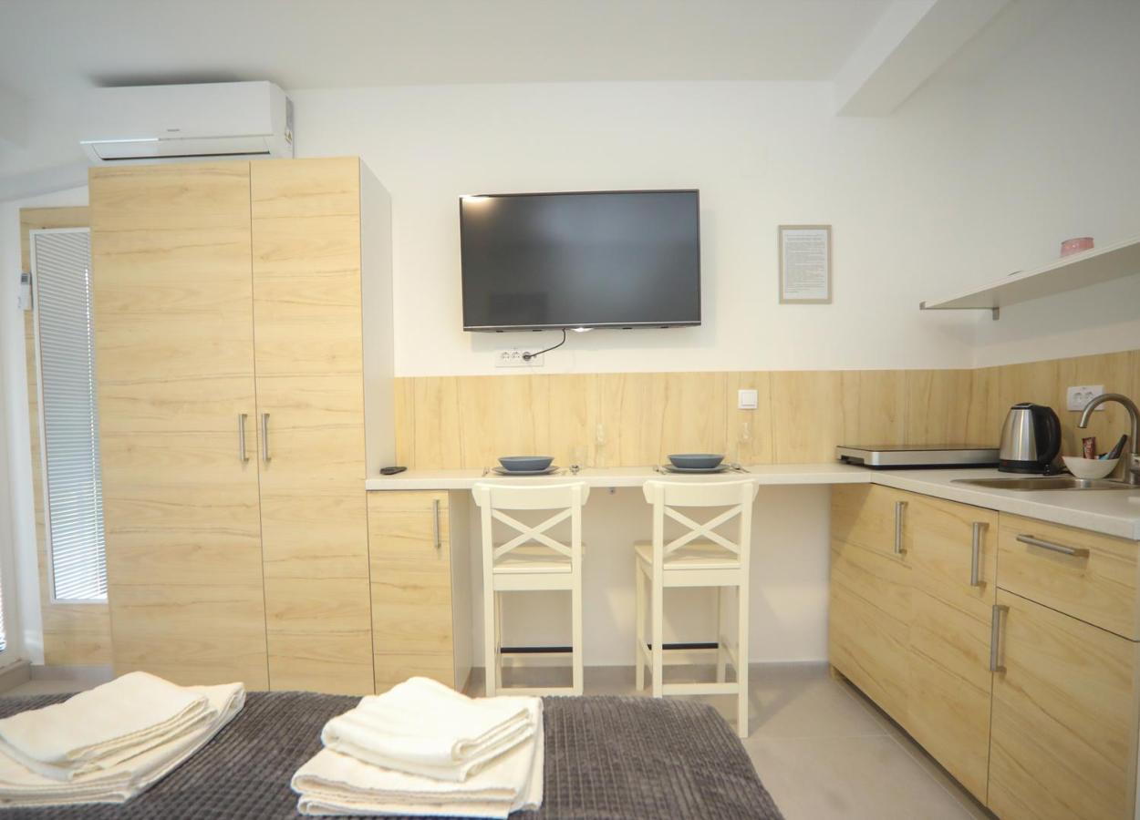 Code Srebrno Jezero Apartment Veliko Gradiste Exterior photo
